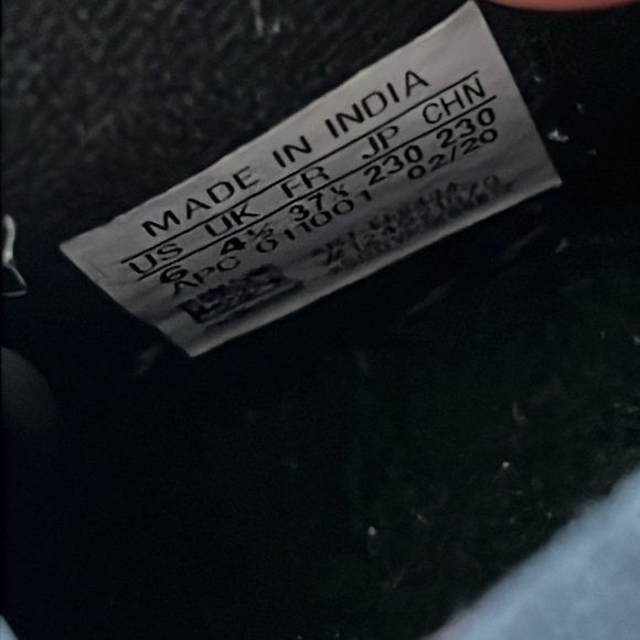 Adidas Rivalry Low Leopard Print Shoe | 6 - Picture 10 of 10